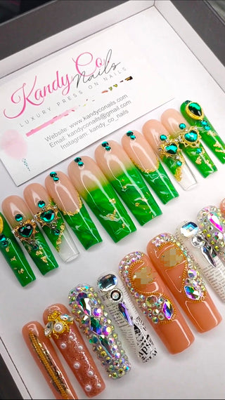 Green Encapsulated Gold Flakes Christmas Press On Nails