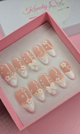 Short Almond French Tip Press On Nails