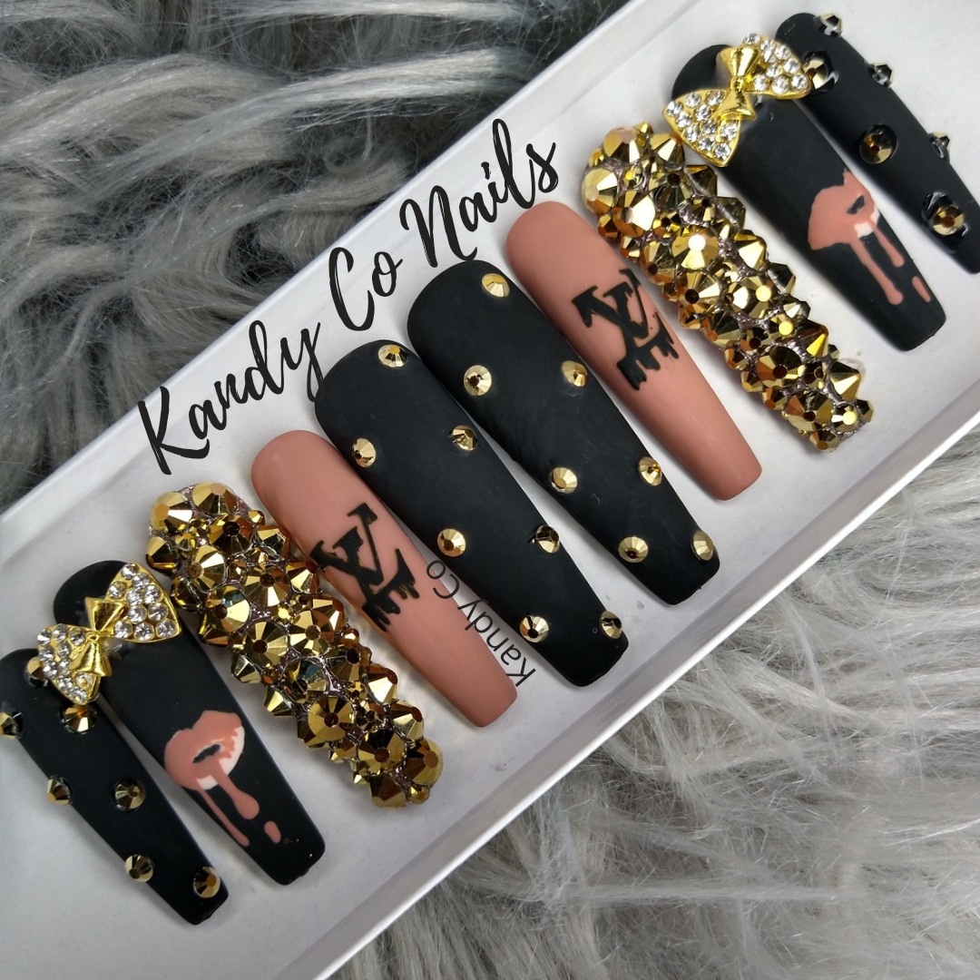 Luxury press on discount nails